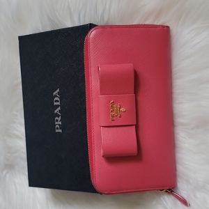 PRADA wallet